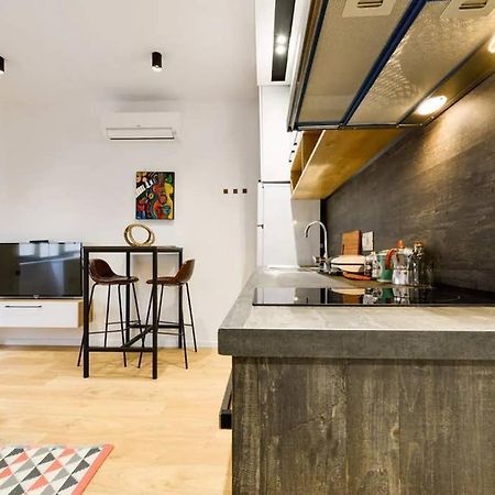 Lina -Tia Lovely New Bazaar Apartment 地拉那 外观 照片