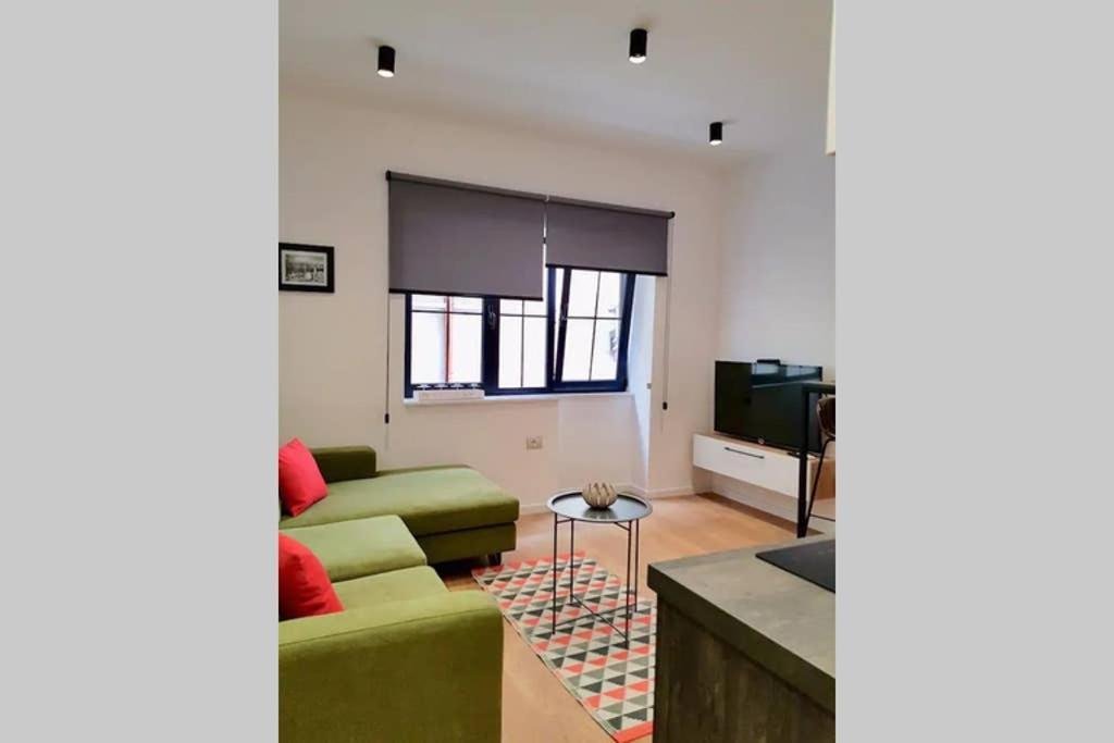 Lina -Tia Lovely New Bazaar Apartment 地拉那 外观 照片