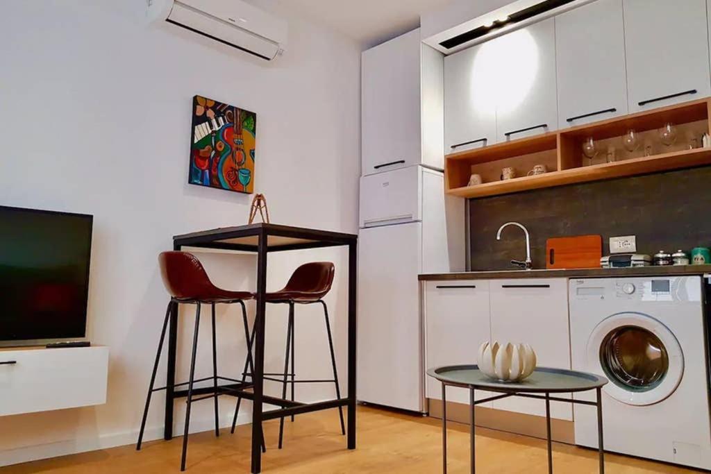 Lina -Tia Lovely New Bazaar Apartment 地拉那 外观 照片